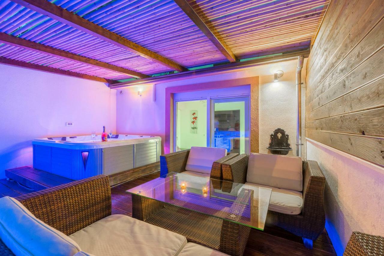 Alena Luxury Apartment With Jacuzzi Split Bagian luar foto